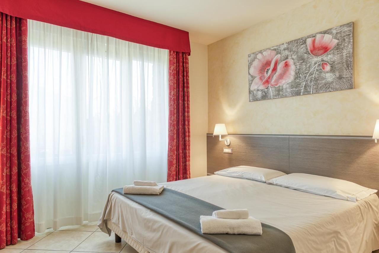 Hotel Lumin Кремия Экстерьер фото