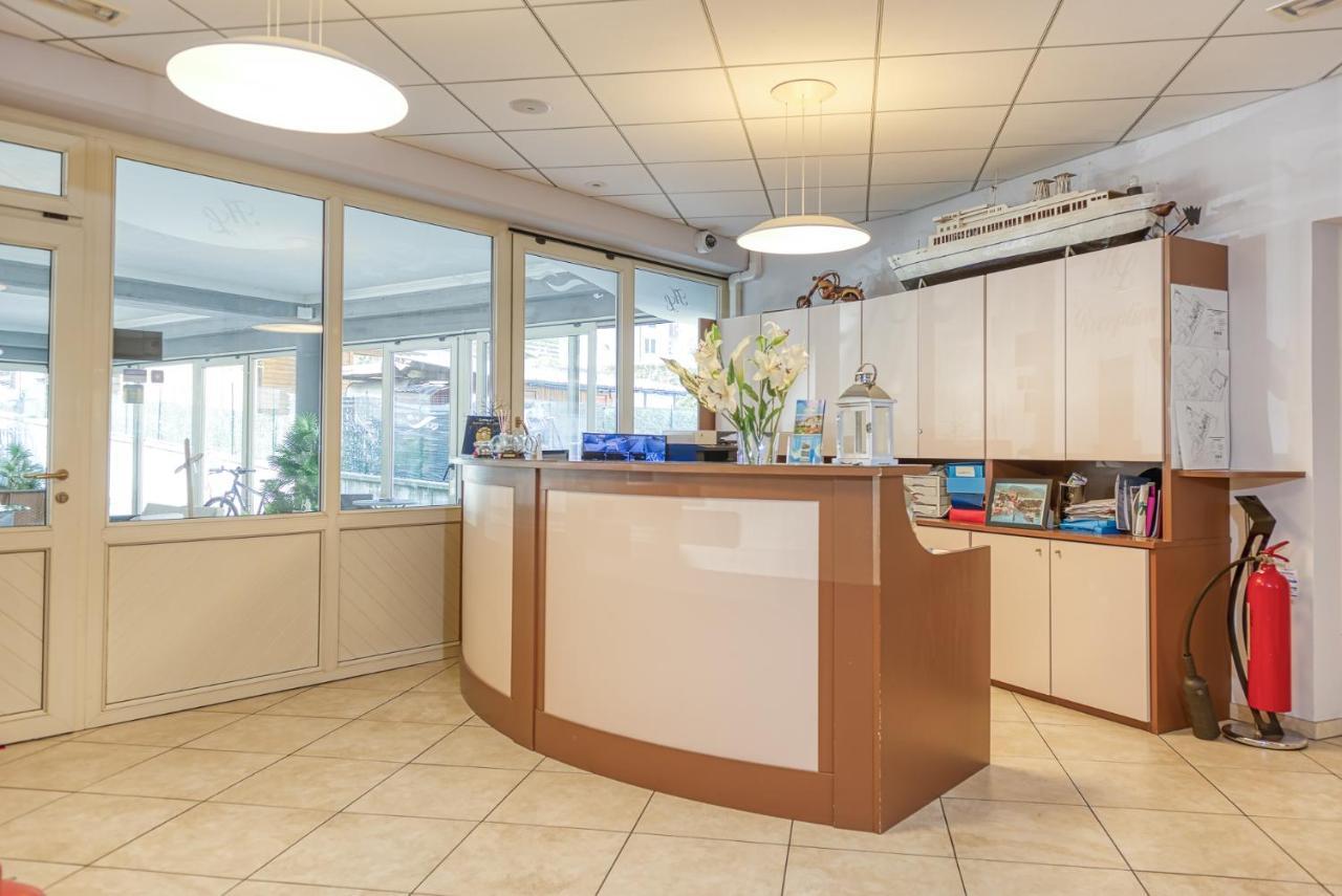 Hotel Lumin Кремия Экстерьер фото